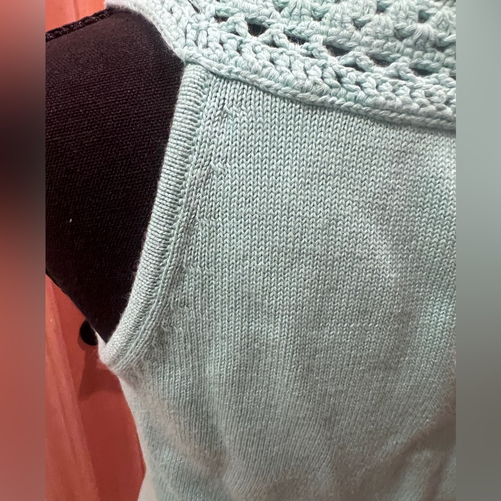 LOFT Crochet Trim Soft Stretch Knit Sleeveless Top Pastel Mint Green Cottage S - Picture 6 of 12